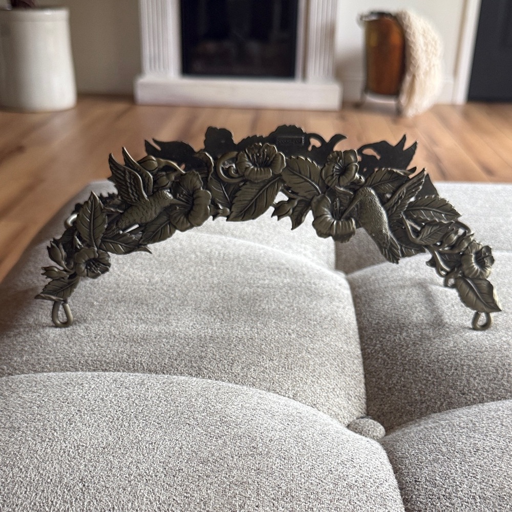 Spoontiques Pewter Hummingbird & Hibiscus Votive Arched Candle Holder